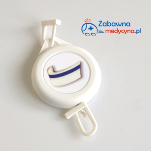 Biały ski-pass CZEPEK OPIEKUNA MEDYCZNEGO