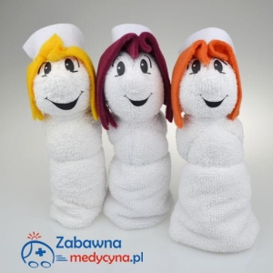 Studentka pielęgniarstwa mały ręcznik zwijak