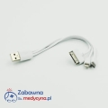 W zestawie praktyczny kabel USB