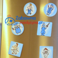 Zdjęcie poglądowe jak wyglądają magnesy pielęgniarskie i lekarskie na lodówce, gadżety medyczne, #magnesnalodowke, #magnesdesign, #gadzetpielegniarski